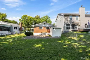 8816 Bridgeport Ave, Brentwood, MO 63144 - Photo 41