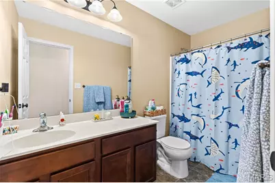 616 Prairiegate Court, Lake Saint Louis, MO 63367 - Photo 19