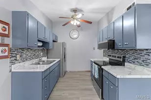 4132 Crestland Dr, Saint Louis, MO 63121 - Photo 7