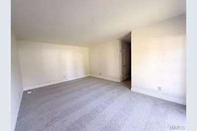 12132 Jerries Lane, Florissant, MO 63033 - Photo 17