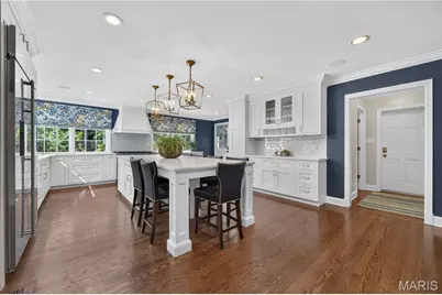 8001 Watkins Drive, Clayton, MO 63105 - Photo 7