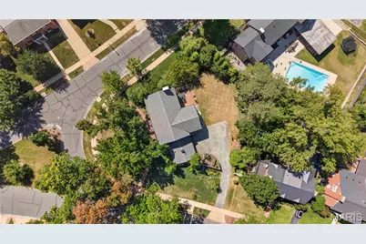 8001 Watkins Drive, Clayton, MO 63105 - Photo 27
