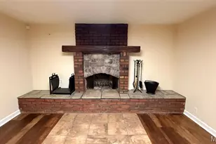 10830 Atterbury Dr, Saint Louis, MO 63123 - Photo 25