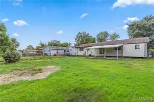 763 Mediterranean Dr, Florissant, MO 63031 - Photo 3