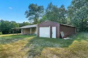 31 Indian Springs Rd, Shelbyville, MO 65565 - Photo 3