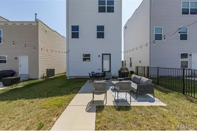 9433 Vandervoort Court, Crestwood, MO 63126 - Photo 5