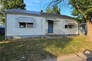 7 2nd St, Saint Peters, MO 63376 - Photo 1