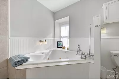 1216 N 5th Street, Saint Charles, MO 63301 - Photo 41