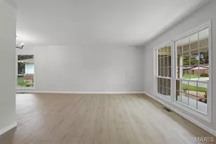 3950 Greengrass Dr, Florissant, MO 63033 - Photo 5