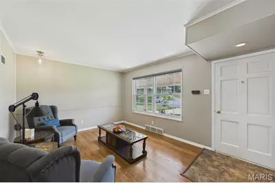 4303 Martyridge Court, Saint Louis, MO 63129 - Photo 3