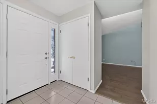 1639 Red Gate Ln, Saint Louis, MO 63146 - Photo 3