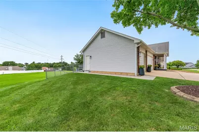 1353 Apple Valley Drive, O'Fallon, MO 63366 - Photo 43