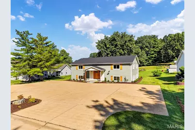 200 Park Charles Boulevard S, Saint Peters, MO 63376 - Photo 5