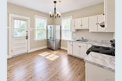 4640 Ray Avenue, Saint Louis, MO 63116 - Photo 9