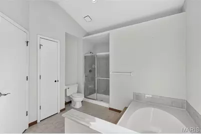 4356 Kensington Manor Drive, Saint Louis, MO 63128 - Photo 33
