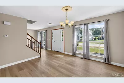 4356 Kensington Manor Drive, Saint Louis, MO 63128 - Photo 9