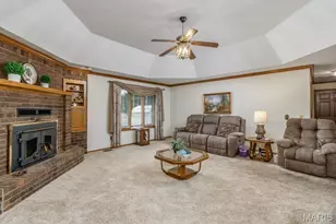 417 Lantern Ln, Lebanon, MO 65536 - Photo 5
