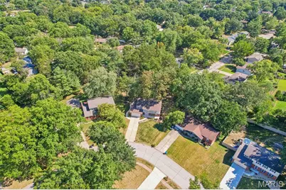 70 Breezeview Drive, Ballwin, MO 63021 - Photo 57