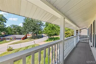70 Breezeview Dr, Ballwin, MO 63021 - Photo 9