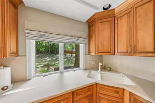 70 Breezeview Dr, Ballwin, MO 63021 - Photo 25