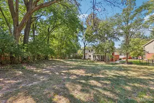 70 Breezeview Dr, Ballwin, MO 63021 - Photo 47