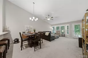 105 Maryland Dr, O'Fallon, MO 63366 - Photo 5