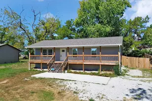 307 S Nettleton Ave, Winfield, MO 65704 - Photo 5