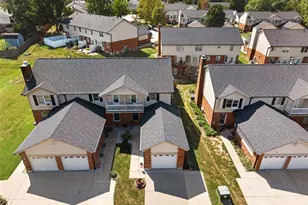 222 Deer Hollow Ct, O'Fallon, MO 63366 - Photo 3