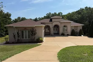 2400 Wimbledon Estates Dr, Festus, MO 63028 - Photo 1