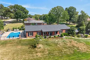 10636 Rebecca Dr, Saint Louis, MO 63128 - Photo 3