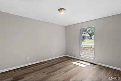3705 Seville Drive, Florissant, MO 63033 - Photo 15