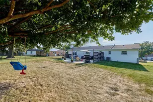 415 Westridge Dr, O'Fallon, MO 63366 - Photo 47