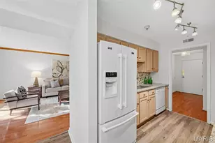550 Coeur de Royale Dr, Creve Coeur, MO 63141 - Photo 21