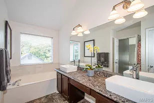 4147 Westminster Pl, Saint Louis, MO 63108 - Photo 21