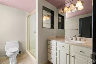 200 S Brentwood Blvd, Saint Louis, MO 63105 - Photo 23