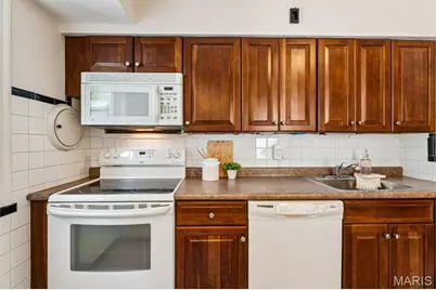 1023 Woodbine Drive, Crestwood, MO 63126 - Photo 9