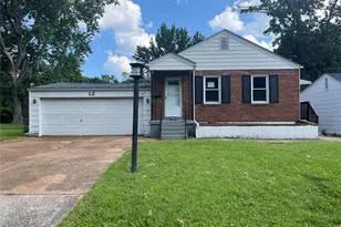 12 St Martha Ct, Florissant, MO 63031 - Photo 1