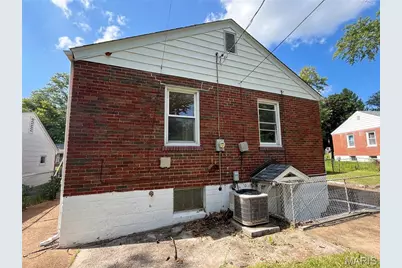 12 Saint Martha Court, Florissant, MO 63031 - Photo 5