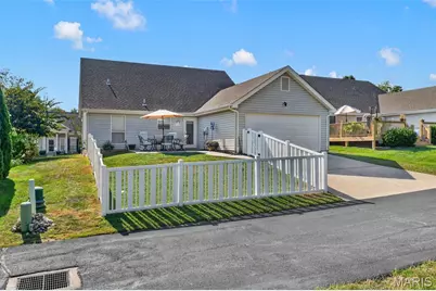 312 Hawks View Drive, O'Fallon, MO 63368 - Photo 3