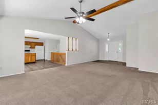 882 Sara Beth Ct, Saint Peters, MO 63376 - Photo 7