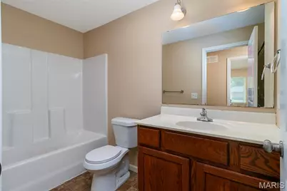 9941 Norwich Drive, Bellefontaine Neighbors, MO 63137 - Photo 13