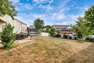305 Valley Bluff Dr, Wentzville, MO 63385 - Photo 45