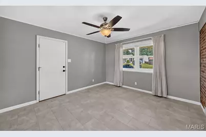 4036 Robert Avenue, Saint Louis, MO 63116 - Photo 13