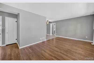 4036 Robert Avenue, Saint Louis, MO 63116 - Photo 3