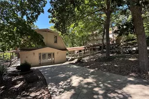 1806 Shield Ct, Lake Sherwood, MO 63357 - Photo 3