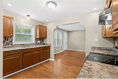 6155 Emerald Avenue, Ferguson, MO 63135 - Photo 7