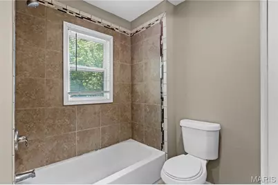 6155 Emerald Avenue, Ferguson, MO 63135 - Photo 15