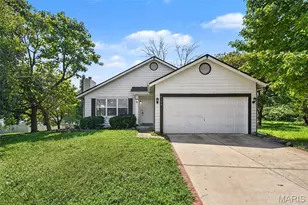5204 Bay Point Dr, Florissant, MO 63034 - Photo 1