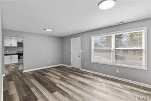 9834 Vickie Pl, Saint Louis, MO 63136 - Photo 5