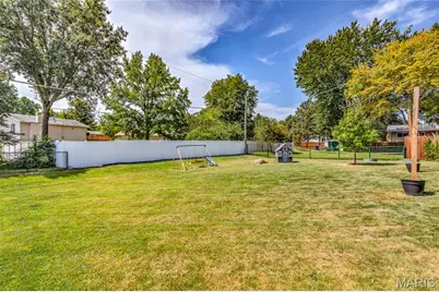 1640 Flordawn Drive, Florissant, MO 63031 - Photo 7